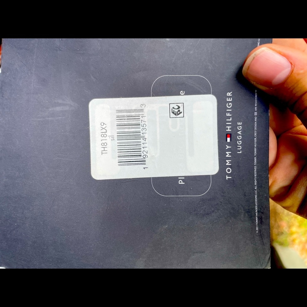 Tommy  Hilfiger luggage